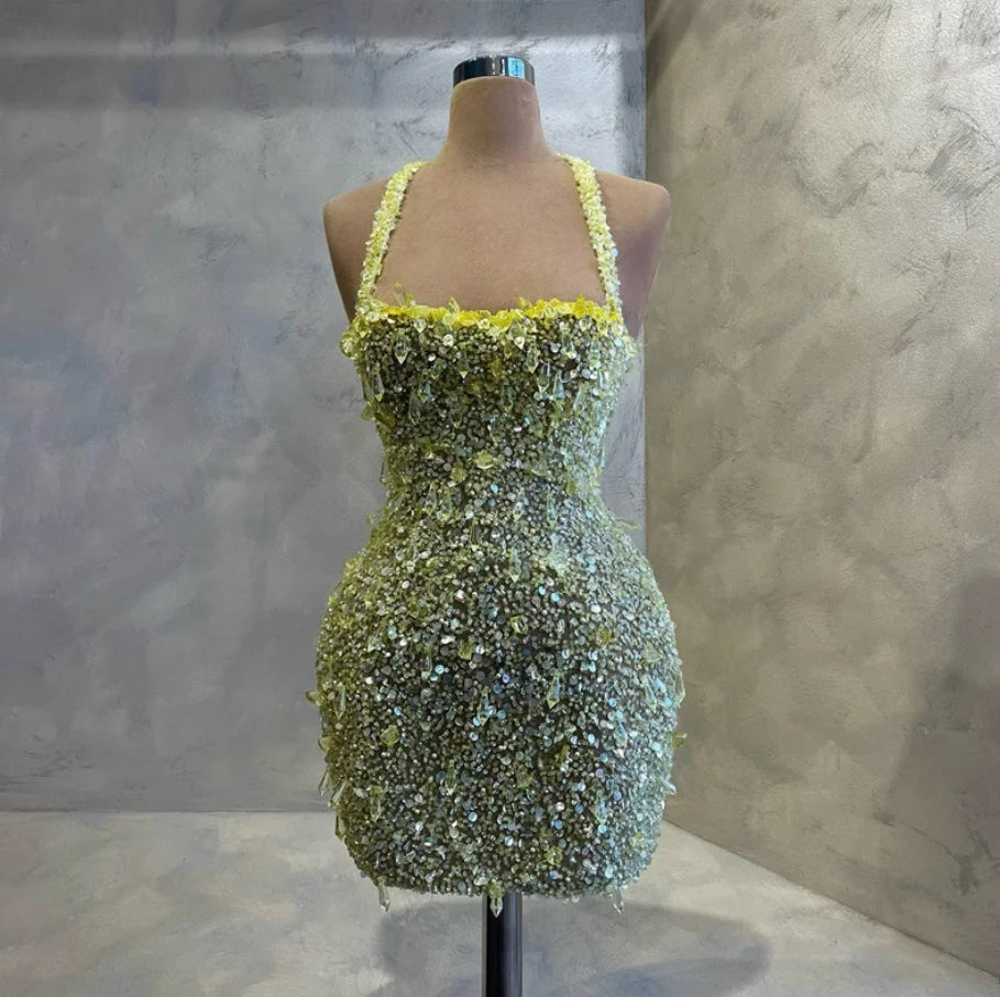 Fashionable Beaded Short Cocktail Dress Crystal Tasse Sequined Halter Mini Prom Party Dresses Homecoming Graduation Vestidos