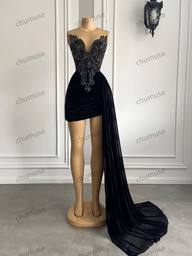 Nouvelle arrivée de robes de bal courtes en velours noir pour femmes, brodées de perles