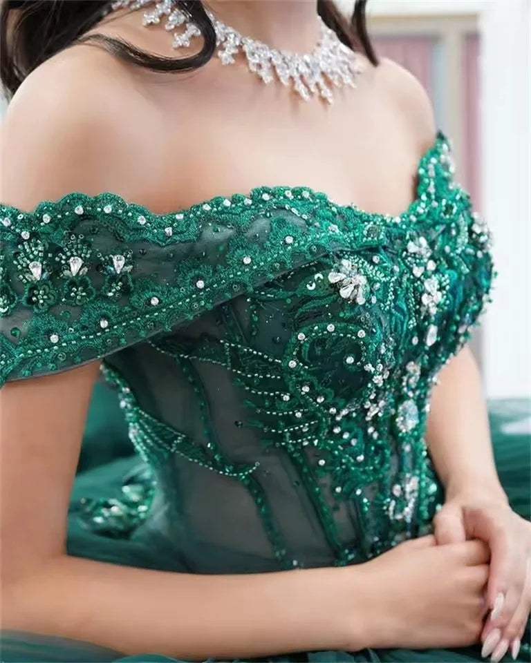 New Design Emerald Green Quinceanera Dress Ball Gown Bead Crystals Ruffles Tiered Birthday Dress Vestidos De 15 Años Customized