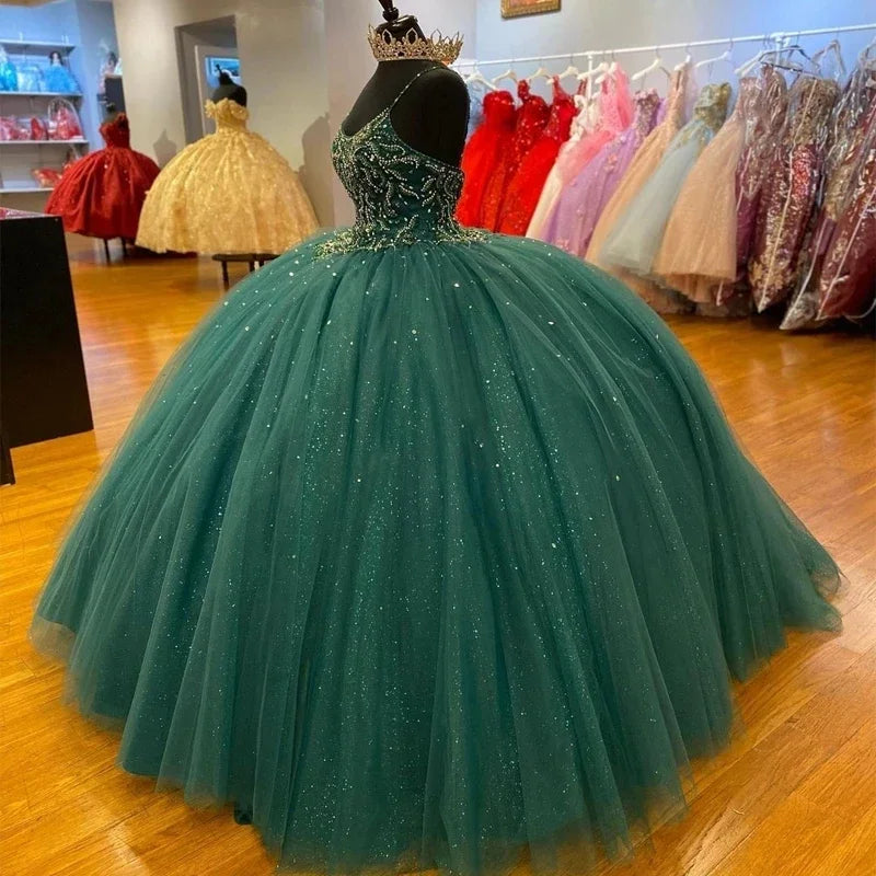 Glittering Dark Green Spaghetti Strap Princess Quinceanera Dresses Sequined Crystal Vestidos De 15 Años Birthday Party Ball Gown