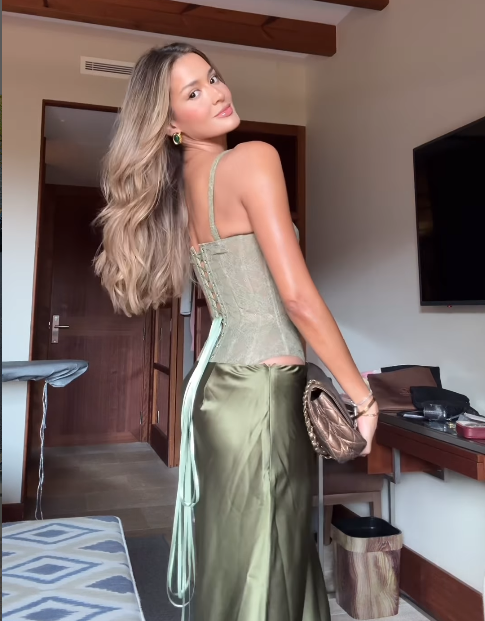 Sleeveless Spaghetti Straps Sweetheart Mermaid Long Prom Dress With Beads