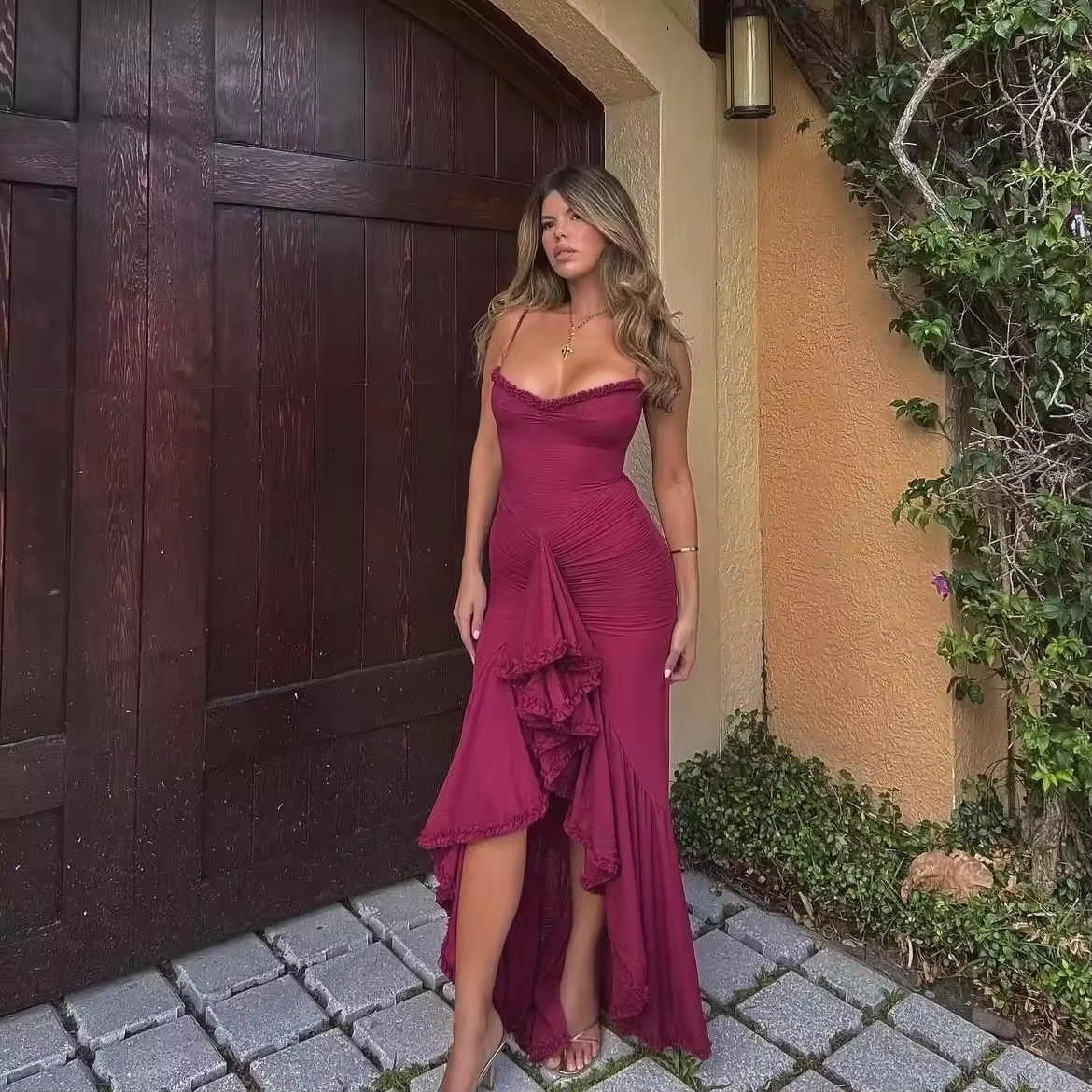New Arrivals Spaghetti Strap Bodycon Dress Fashion Ruched Long Dress Women