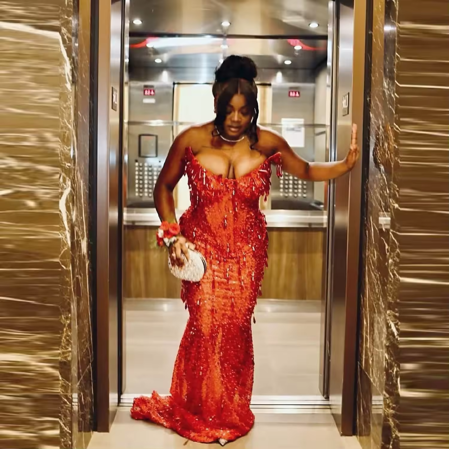 Red Plus Size Prom Dress With Beads Crystals Celebrity Formal Occasion Birthday Dress To Christmas Sleeveless robes de soirée