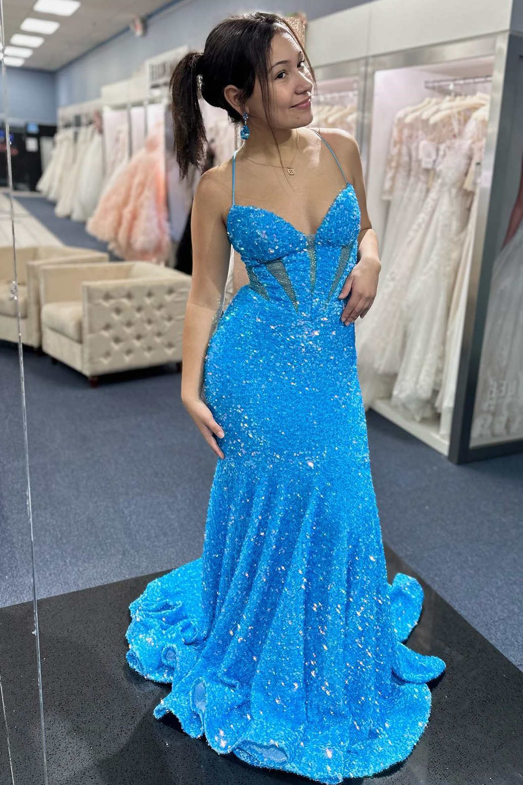 Robe de bal longue sirène à lacets et sequins bleus