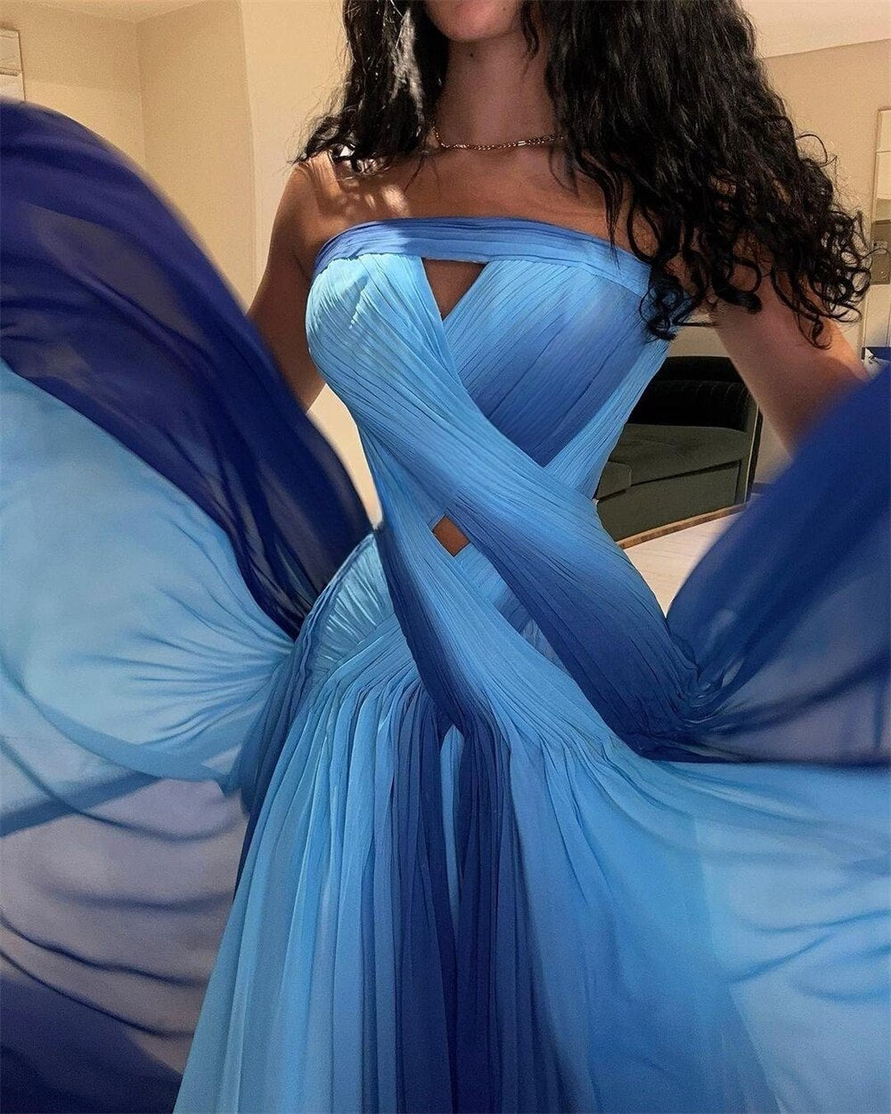 Prom Dresses Exquisite Strapless A-line Celebrity Fold Draped Chiffon Occasion Evening Gown
