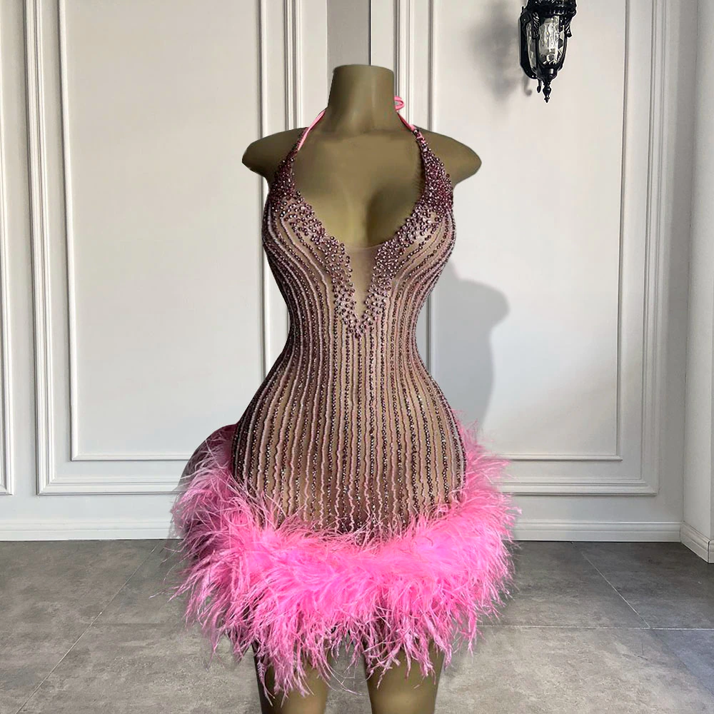 Vestidos de fiesta formales de cumpleaños para mujer, sexys, transparentes, con cuello halter, hechos a mano, con cuentas, plumas rosas y negras, vestidos de fiesta cortos para niñas. 