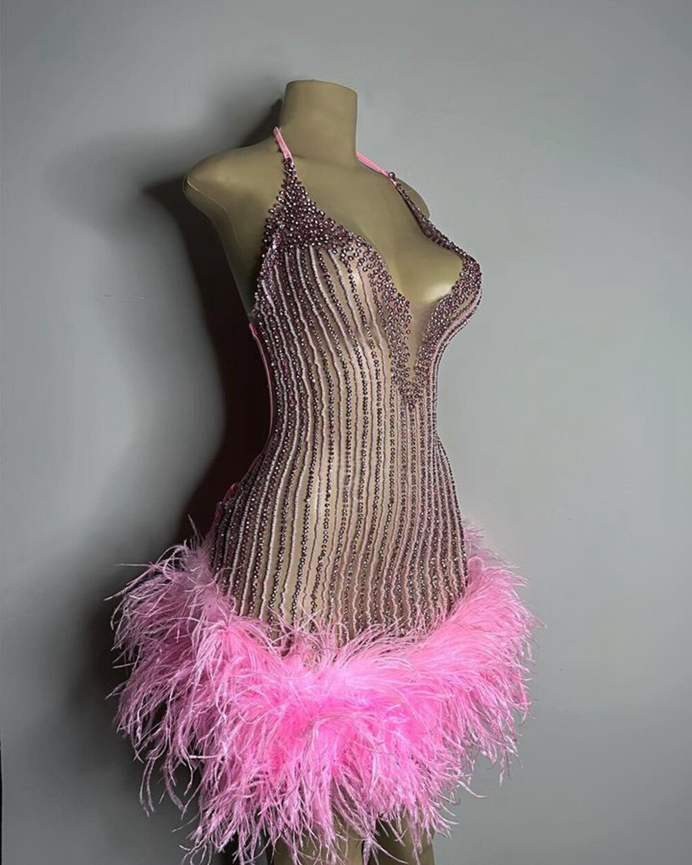 Vestidos de fiesta formales de cumpleaños para mujer, sexys, transparentes, con cuello halter, hechos a mano, con cuentas, plumas rosas y negras, vestidos de fiesta cortos para niñas. 