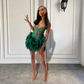 Vestidos de fiesta formales de lujo para niñas negras, color verde esmeralda, con plumas, para mujer, vestido de graduación corto 