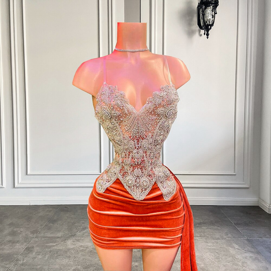 Nuevos vestidos de fiesta de cumpleaños para niñas negras, lujosos vestidos de fiesta cortos de terciopelo naranja con cristales brillantes y cola. 
