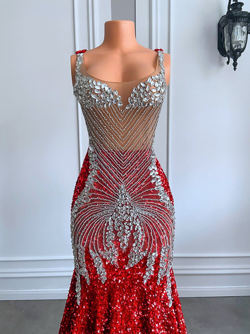 Long Red Prom Dresses Sparkly Luxury Silver Diamond Crystals Mermaid Style Fitted Black Girl Sheer Mesh Prom Gala Gowns