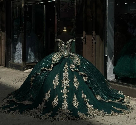 Vestido de quinceanera verde, vestido de baile, apliques de renda dourada, espartilho com contas, festa de 16 anos