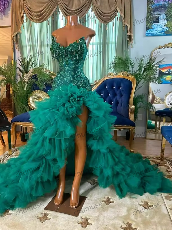 Emerald Green Strapless Tassel Long Prom Dresses Bead Appliques Birthday Luxury Dress Ruffles Gown With Split Customized