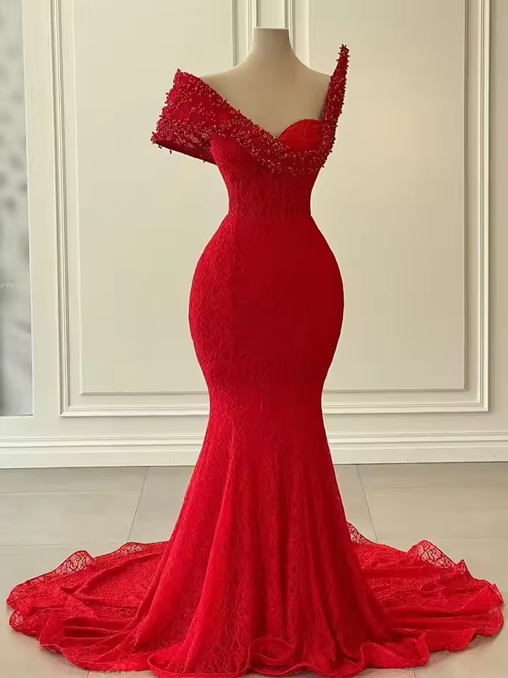 Elegante vestido de baile longo vermelho com decote em coração para meninas negras, vestido luxuoso de aniversário com contas de cristal e renda, vestidos de noite personalizados
