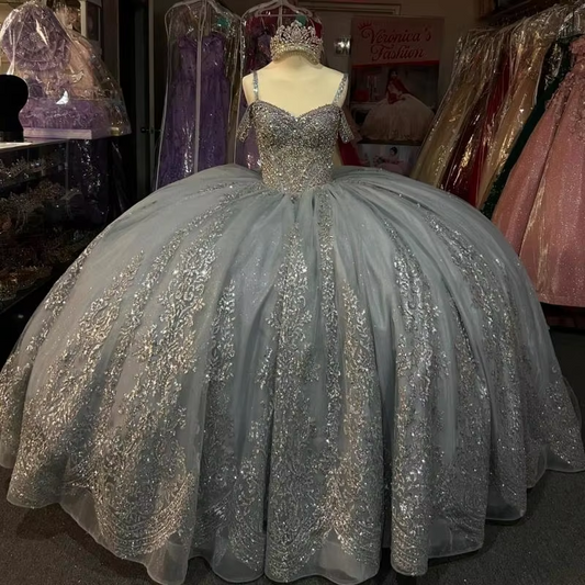 Vestidos de quinceanera cinza brilhantes, vestido de baile, ombro de fora, apliques de renda, miçangas, cristal, tule, festa de aniversário, vestido de 16 anos, vestido