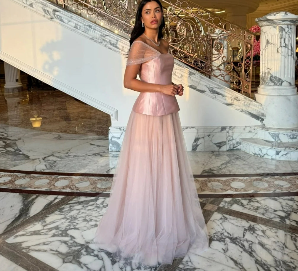 Customized Pink Sequins Mesh Fabric Satin robes de soirée Strapless Evening Dresses Sleeveless A-line Wedding Dress