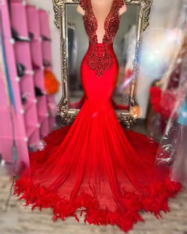 Sparkly Red Crystal Rhinestones Mermaid Prom Dress 2025 Black Girl With Feathers Diamond Birthday Party Evening Dress Customized