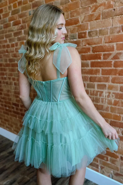 A-Line Sweetheart Tiered Tulle Short Homecoming Dresses with Bow Straps