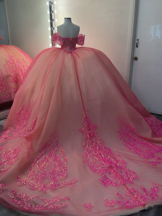 Ball Gown Tulle Lace Appliqued Princess Quinceanera Dresses for Sweet 16 Birthday