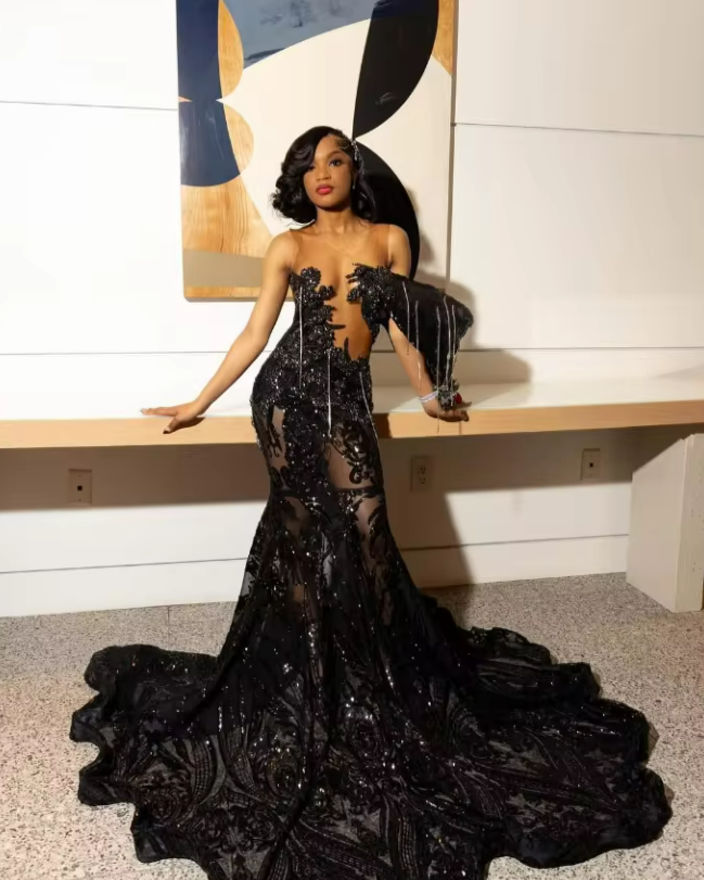 Black Sparkly Mermaid Long Evening Formal Dresses Luxury Diamond Crystal Gillter Customsized Sheer Mesh Prom Gala Gown