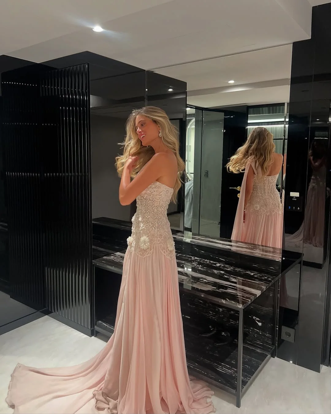 Celebrity Evening Dresses Pink  Sleeveless Prom Dresses High Neck Pleated Beading Ankle Length Party Dresses