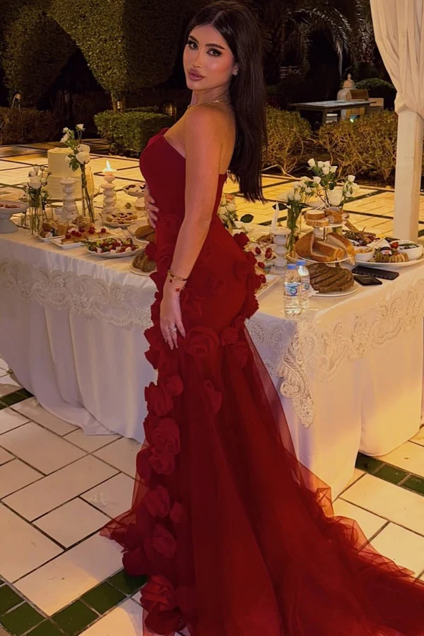 Chic Sheath Strapless Sleeveless Pleated 3D Rose Flower Prom Party Dress High Side Slit and Train Evening Formal Gown