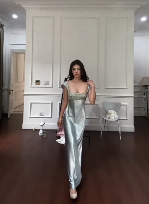 Elegant Straps Sheath Soft Green Long Prom Dresses Satin Soft Green Birthday Dresses