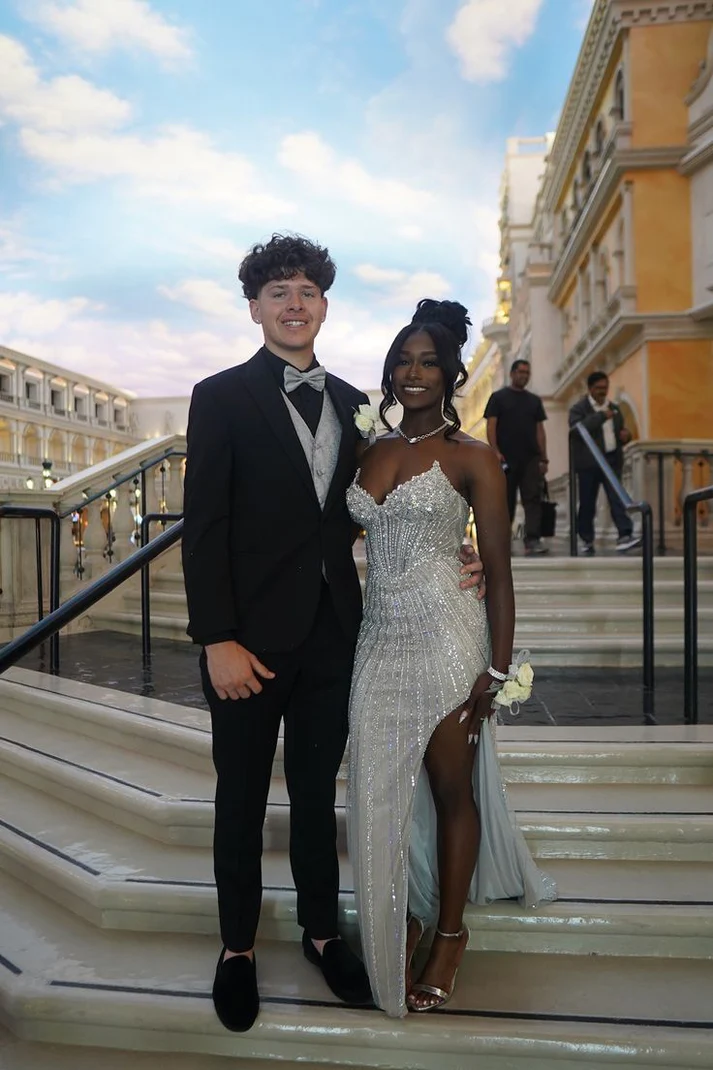 Modest Senior Prom Dresses High Schools Inspiration Mermaid Sweetheart Silver Slit Semi Formal Grad Long Prom Dress For Teens