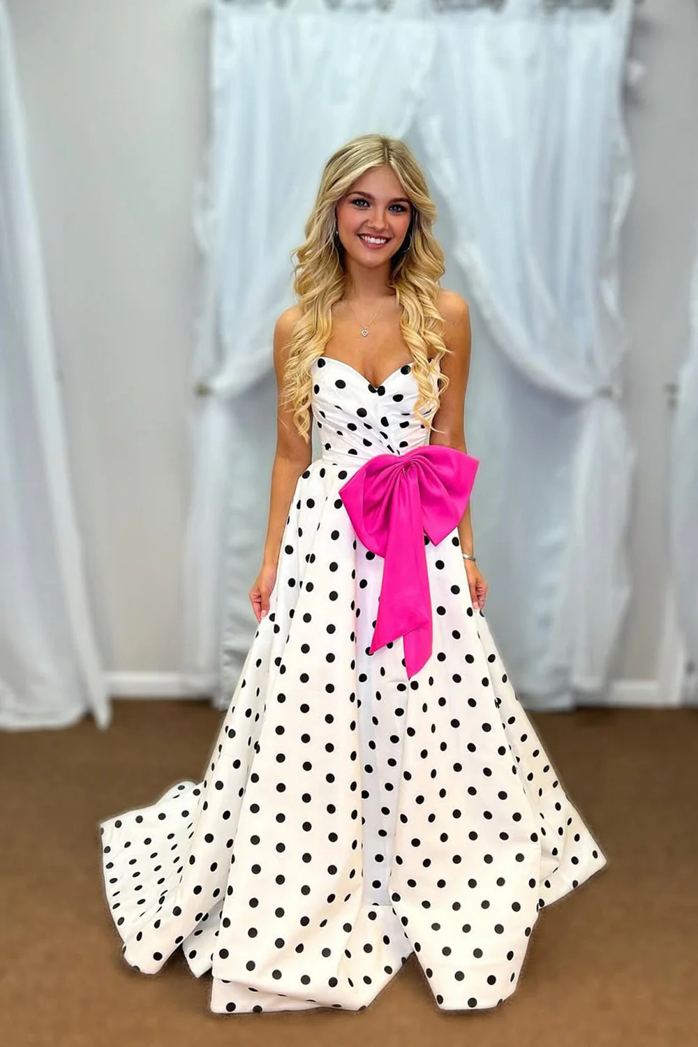 New Arrvial Sweetheart White Black Dot Satin Long Prom Dress with Bow