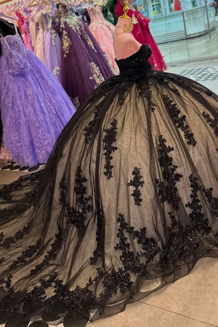 Off Shoulder Sleeveless Sequins Appliques Black Sweet 15 Quinceañera Dress