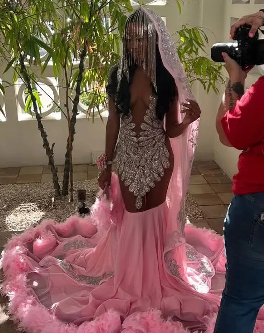 Vestido de noche formal de sirena largo rosa brillante con plumas de diamante de lujo, malla transparente, personalizado, para graduación, cumpleaños y gala.