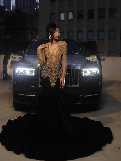 فستان سهرة أسود مخملي بأكمام طويلة 