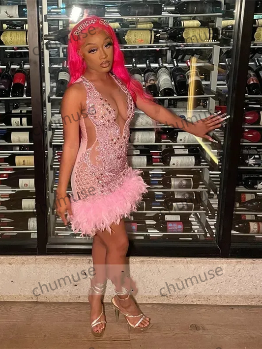 Vestido de fiesta de diamantes rosas con cuentas brillantes de lujo, cristales de imitación y plumas para cumpleaños
