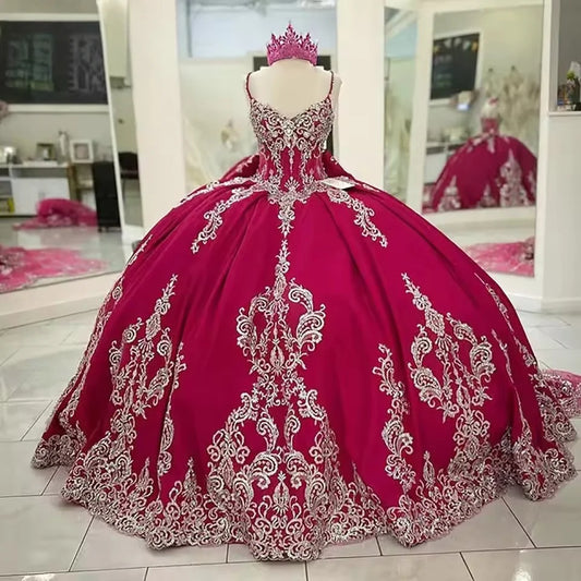 Red Spaghetti Strap Bow Quinceanera Dresses Ball Gown Beading Crystal Appliques Lace Sweet 15 Años Mexican Customized