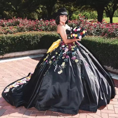 Black Quinceanera Dresses Colorful Floral Applique Satin Ball Gown Sweet 16 Mexican Girsl Vestidos 15 Anos Customized