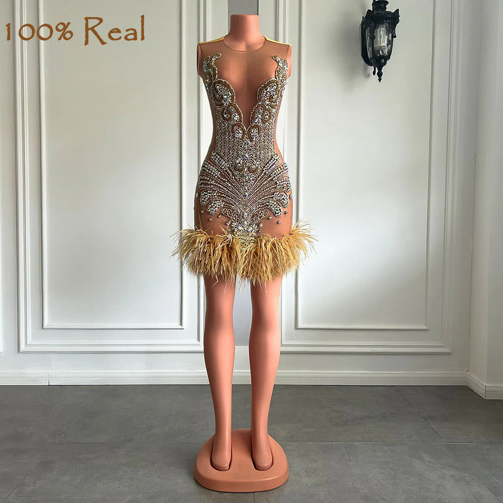 Stunning Sheer Mesh Sexy See Through Black Girl Short Prom Dresses Gold Sparkly Diamond Feather Women Formal Formal Gowns
