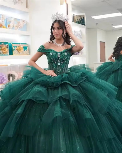 New Design Emerald Green Quinceanera Dress Ball Gown Bead Crystals Ruffles Tiered Birthday Dress Vestidos De 15 Años Customized