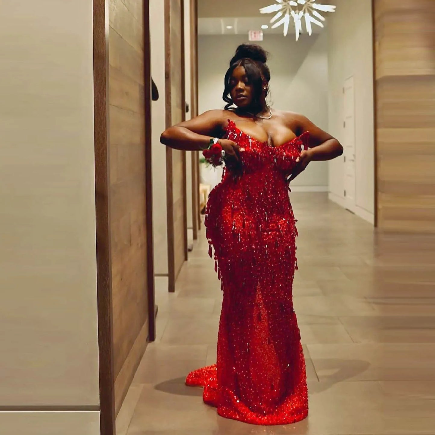 Red Plus Size Prom Dress With Beads Crystals Celebrity Formal Occasion Birthday Dress To Christmas Sleeveless robes de soirée