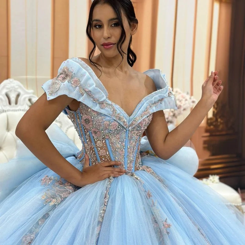 Vestido de baile princesa charmoso com ombros de fora, elegante, vestido de quinceanera, clássico, apliques, lantejoulas, com capa, vestido de 16 anos