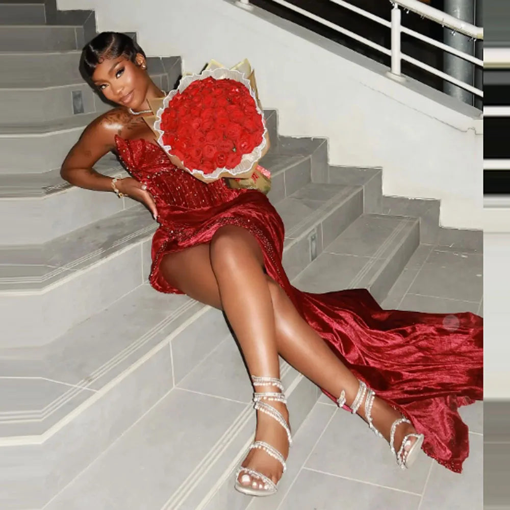 Red Velvet Mermaid Prom Dresses For African Wmen Sweetheart Major Pearls Sequins High Slit Evening Party Dress Birthday Gowns