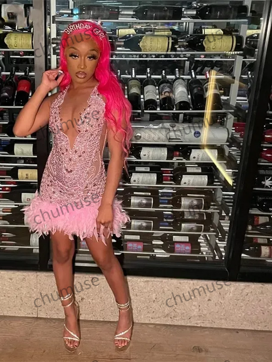 Vestido de fiesta de diamantes rosas con cuentas brillantes de lujo, cristales de imitación y plumas para cumpleaños
