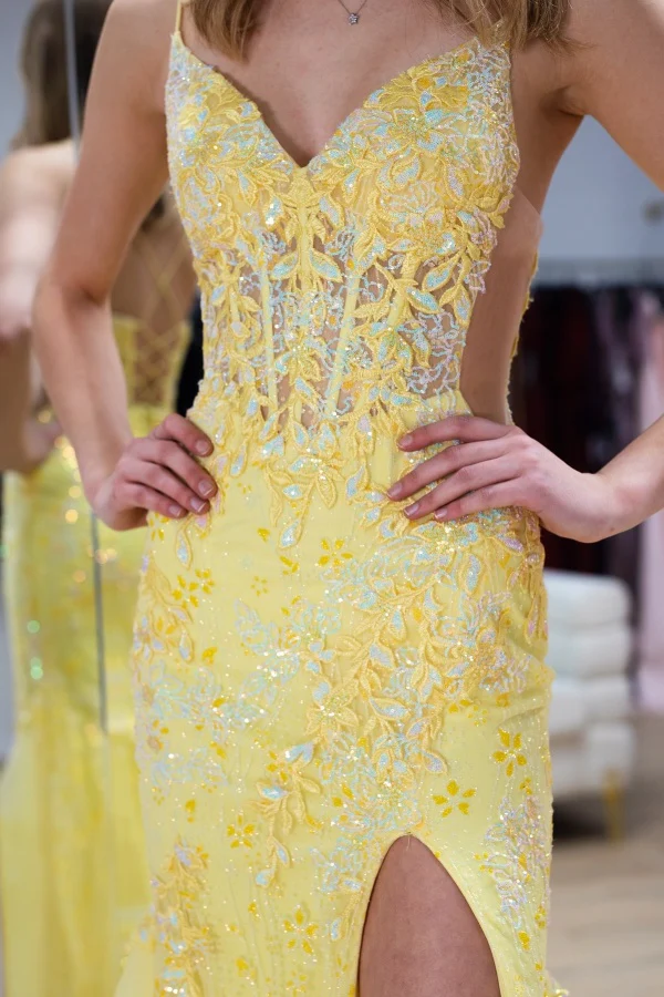 Sheath V Neck Spaghetti Straps Sleeveless Pleated Fully Sequins Appliques Prom Party Gown High Side Slit and Train Open Back Evening Dress