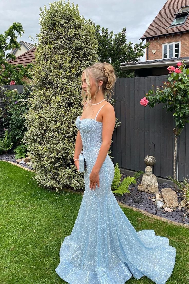 Vestido largo de fiesta estilo sirena con lentejuelas en color azul Tiffany