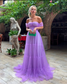 Robe de soirée longue violette à épaules dénudées et tulle