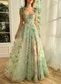 Vestido de noche de tul con corte en A y abertura alta, corte en A, color verde hierba, con escote en forma de corazón y calcomanía 3D, ideal para fiestas de cumpleaños.