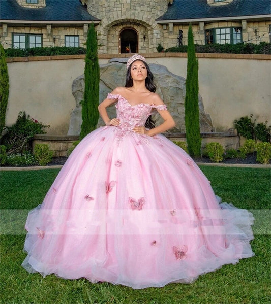 Vestido de baile princesa lilás, vestidos de quinceanera com ombros à mostra e apliques de borboleta